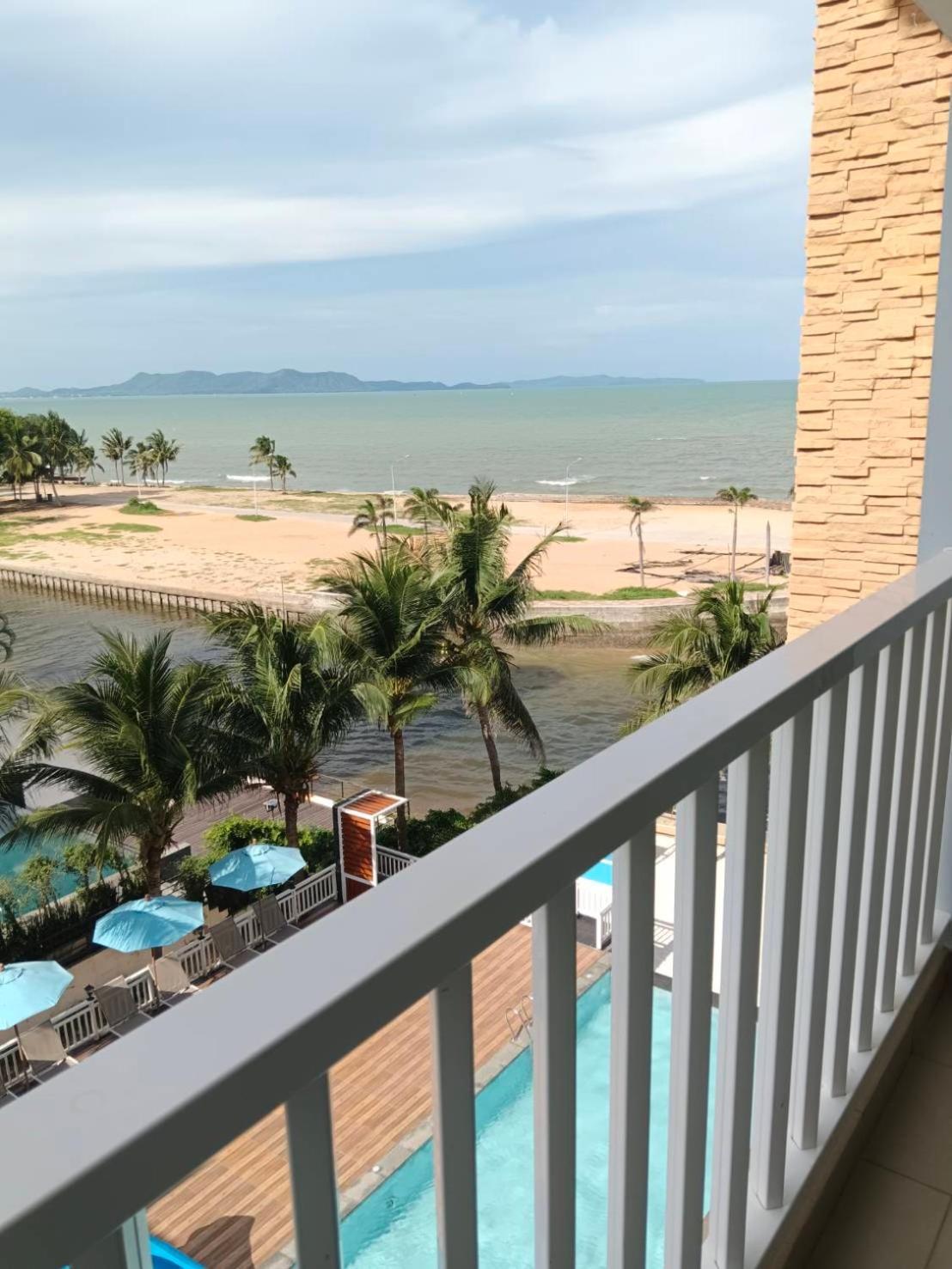 Saisawan Beach Luxury Hotel На Джомтьен Экстерьер фото