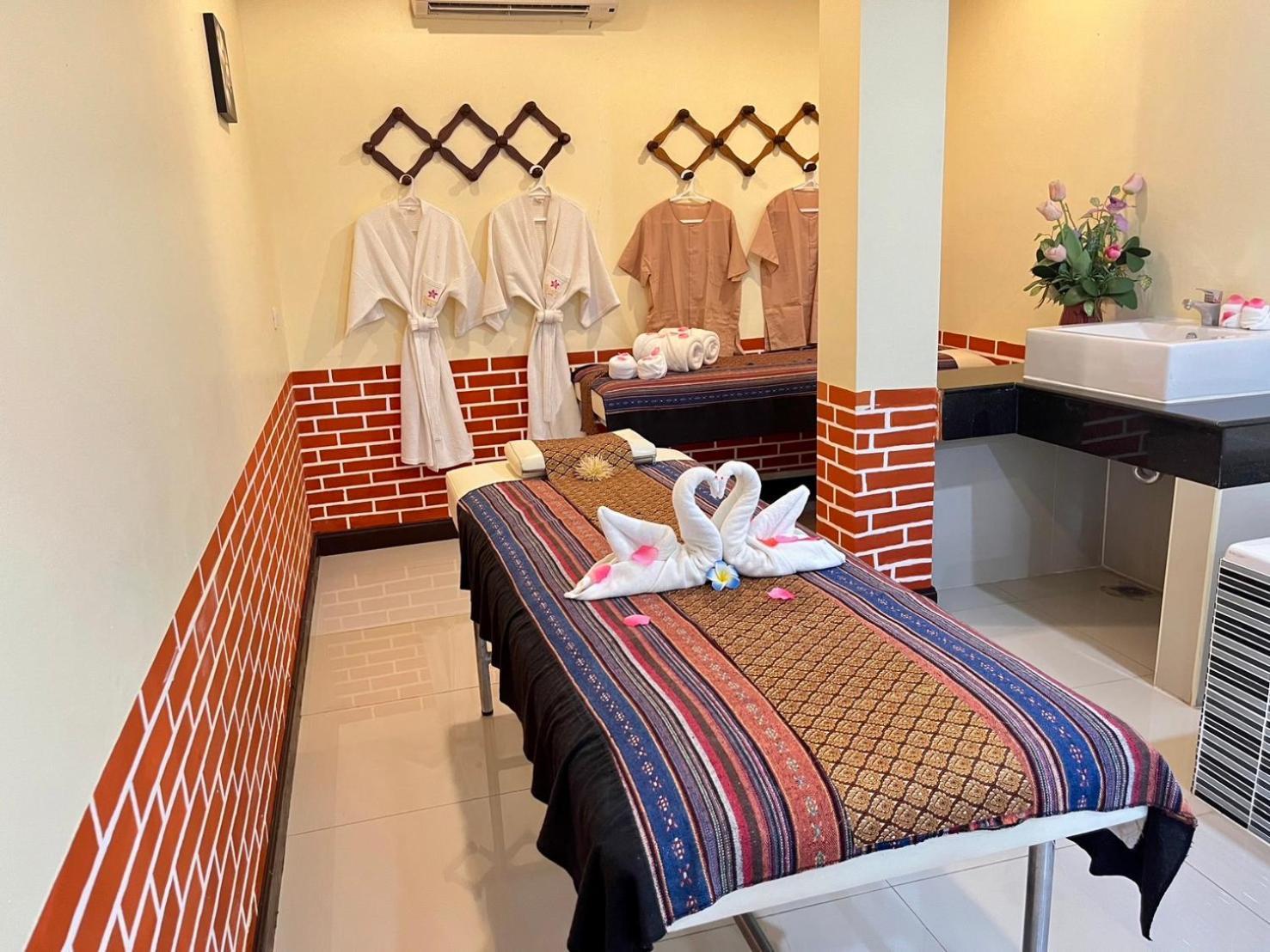 Saisawan Beach Luxury Hotel На Джомтьен Экстерьер фото