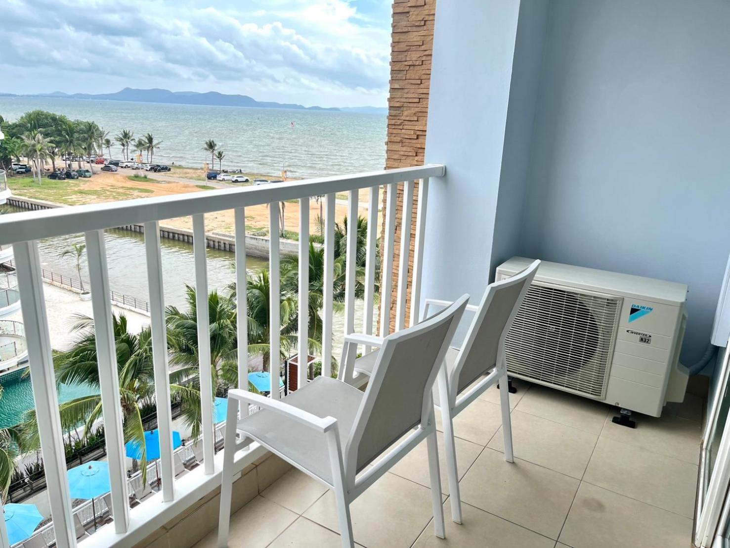 Saisawan Beach Luxury Hotel На Джомтьен Экстерьер фото